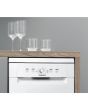 Hotpoint dishwasher: slim, white