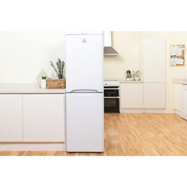 Indesit Freestanding fridge freezer