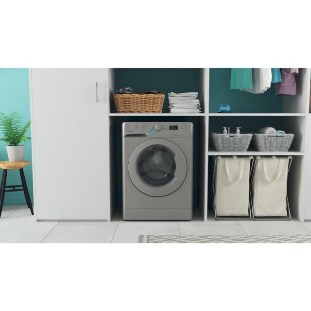 Indesit Freestanding front loading washing machine: 8kg