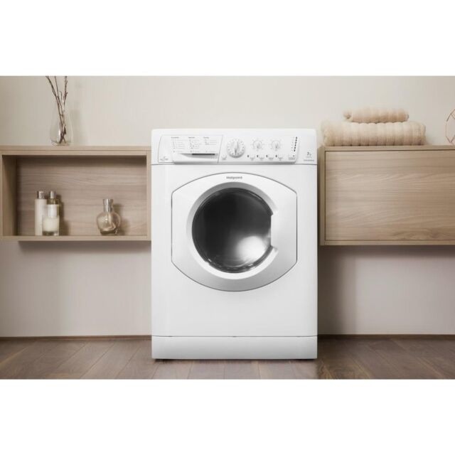 Hotpoint freestanding washer dryer: 7kg