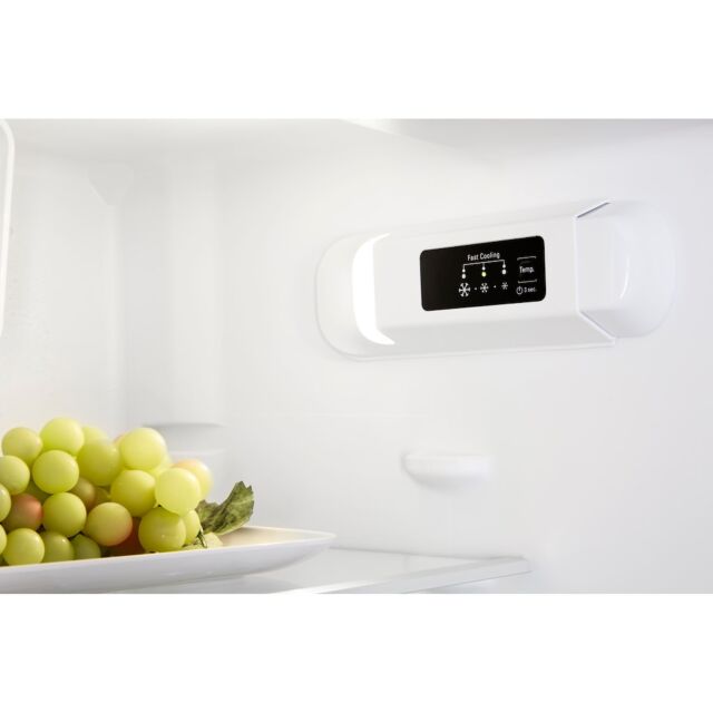 Hotpoint HMCB 70301 UK Integrated Fridge Freezer