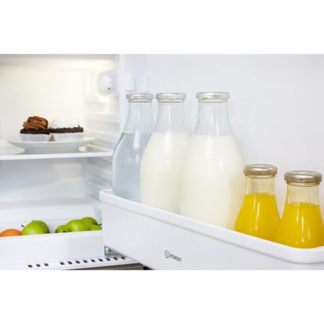 Indesit Integrated fridge