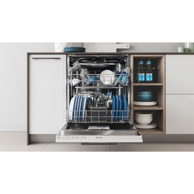Indesit Ecotime DIE 2B19 UK Integrated Dishwasher - White