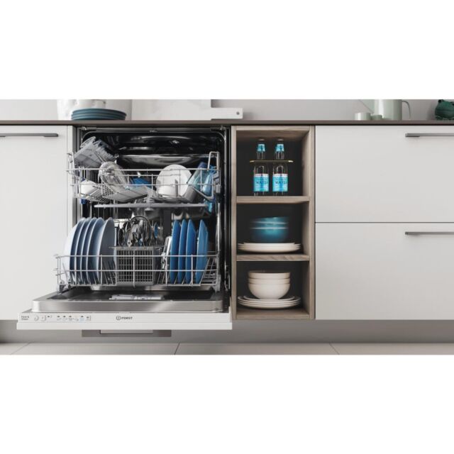 Indesit Ecotime DIE 2B19 UK Integrated Dishwasher - White