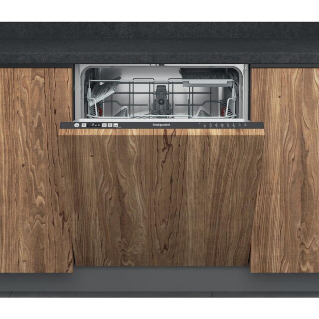 Hotpoint HIC 3B19 C UK Integrated Dishwasher