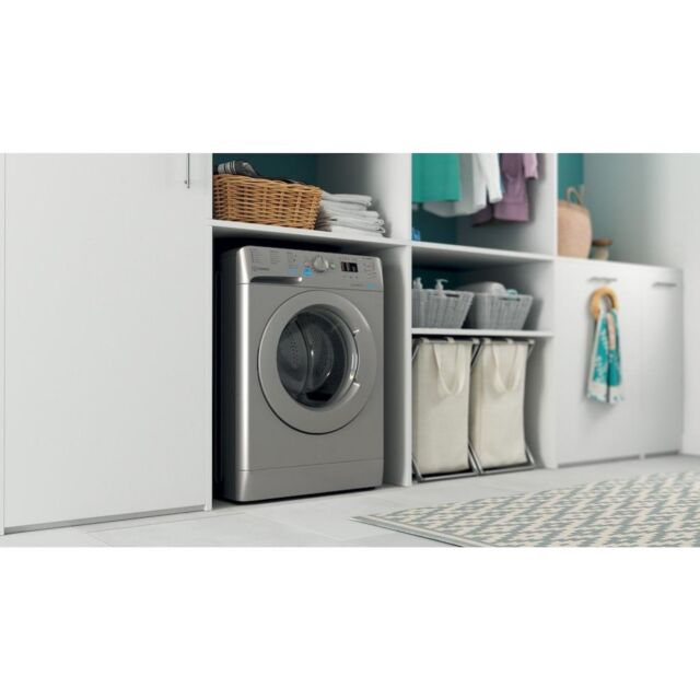 Indesit Freestanding front loading washing machine: 8kg